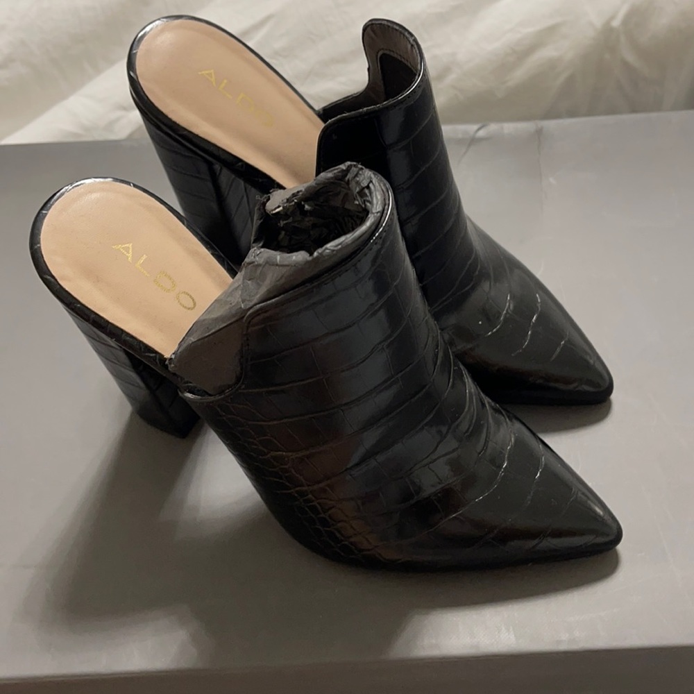 Also open heels